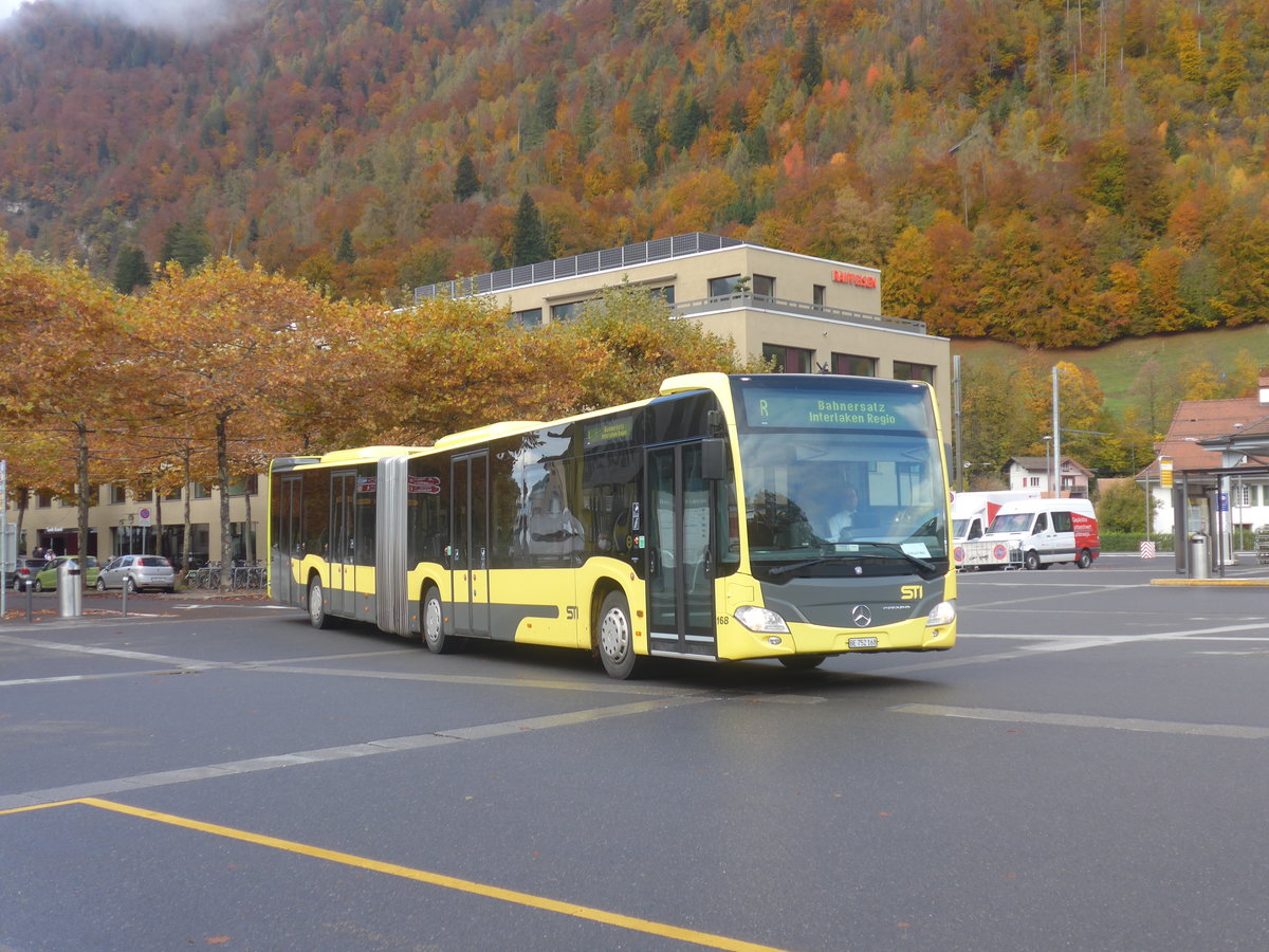 (222'610) - STI Thun - Nr. 168/BE 752'168 - Mercedes am 24. Oktober 2020 beim Bahnhof Interlaken Ost