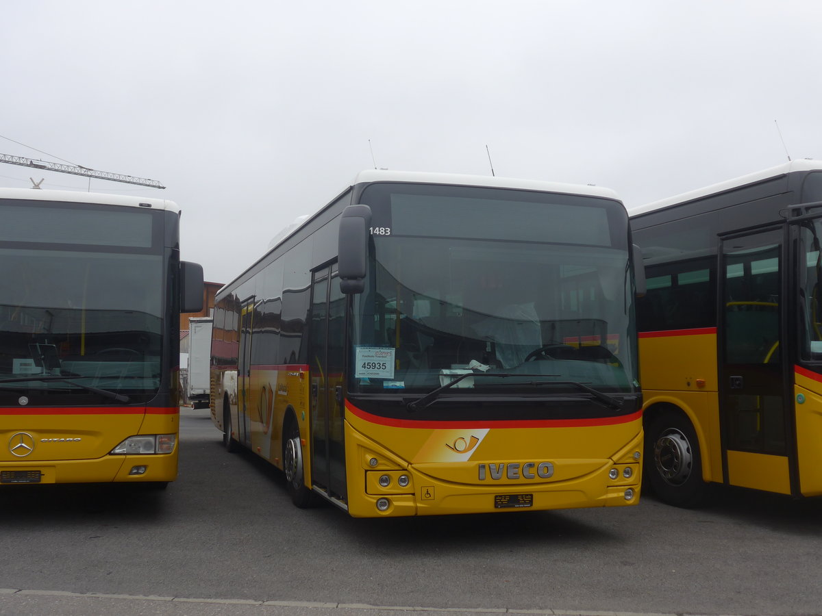 (222'885) - CarPostal Ouest - PID 11'483 - Iveco am 29. November 2020 in Kerzers, Interbus