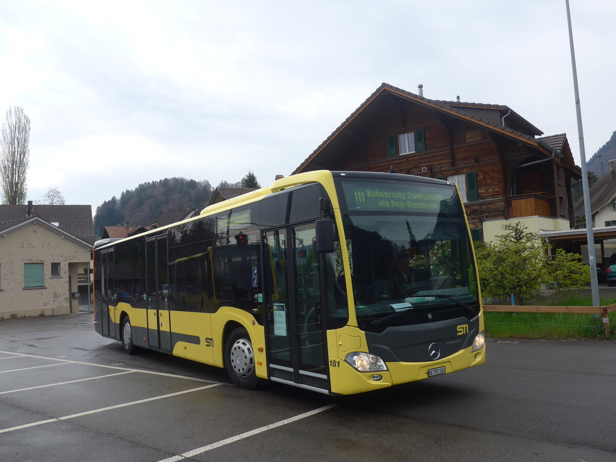 (225'250) - STI Thun - Nr. 181/BE 752'181 - Mercedes am 26. April 2021 beim Bahnhof Wimmis