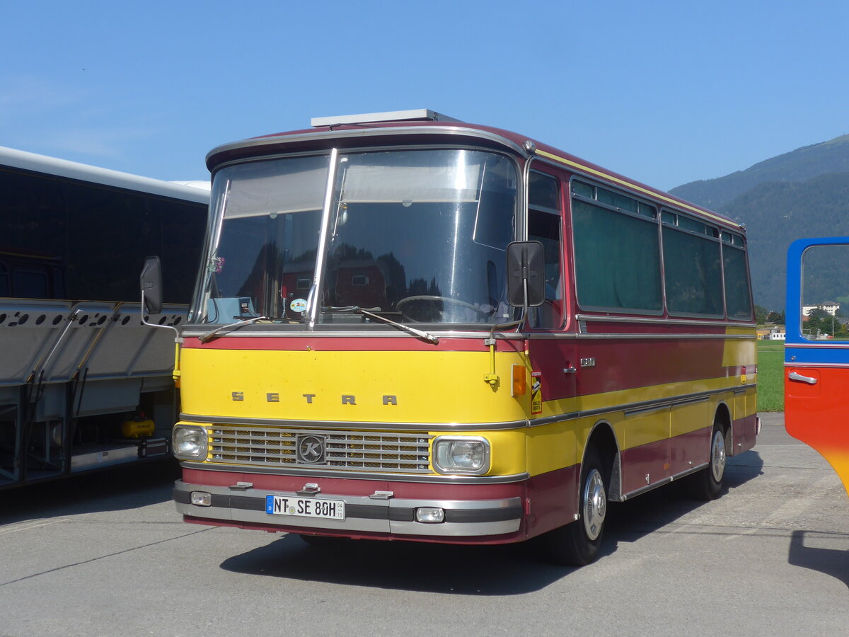 (227'386) - Aus Deutschland: Schiller, Esslingen - NT-SE 80H - Setra am 21. August 2021 in Interlaken, Flugplatz