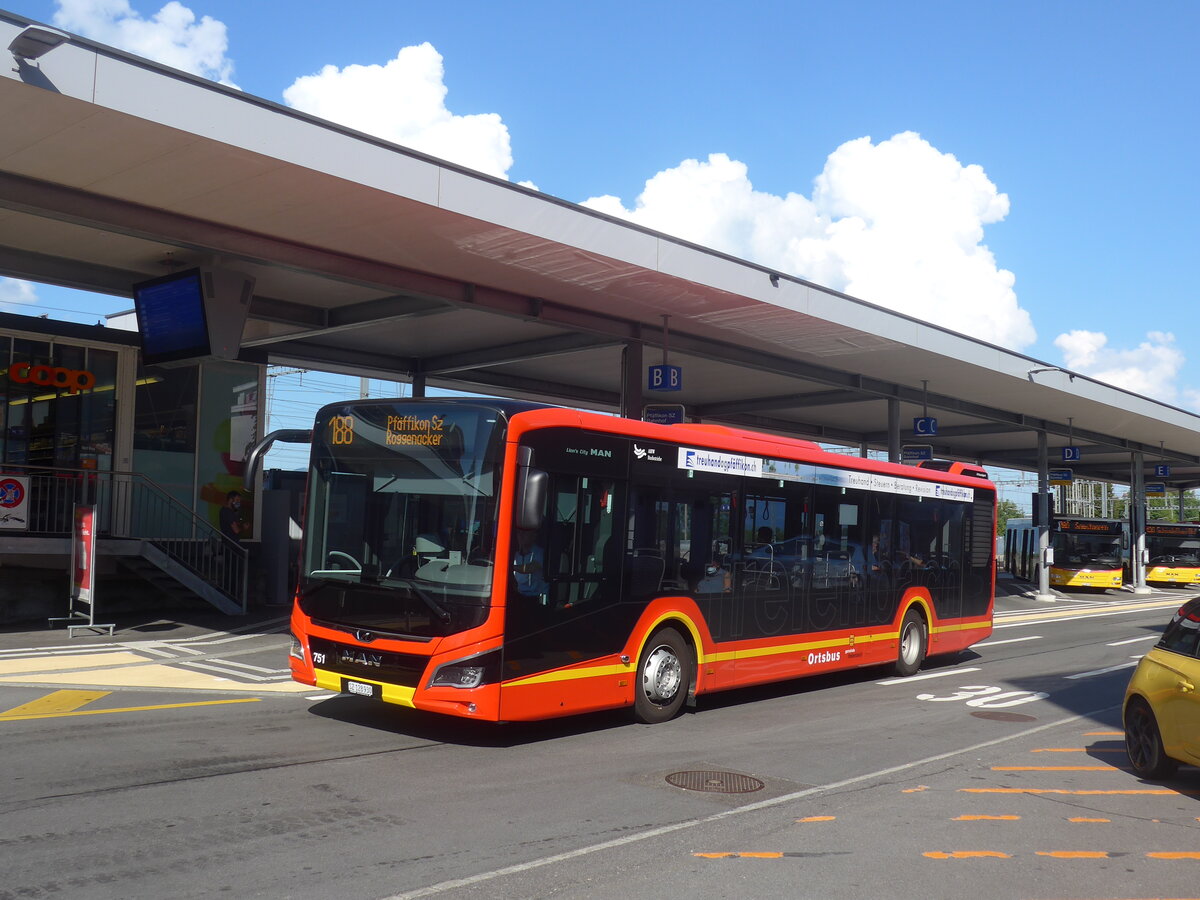 (227'796) - AHW Horgen - Nr. 751/SZ 128'930 - MAN am 4. September 2021 beim Bahnhof Pfffikon