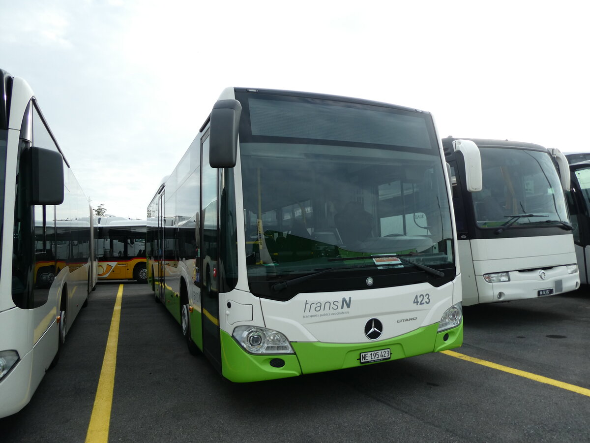 (228'315) - transN, La Chaux-de-Fonds - Nr. 423/NE 195'423 - Mercedes am 25. September 2021 in Kerzers, Interbus