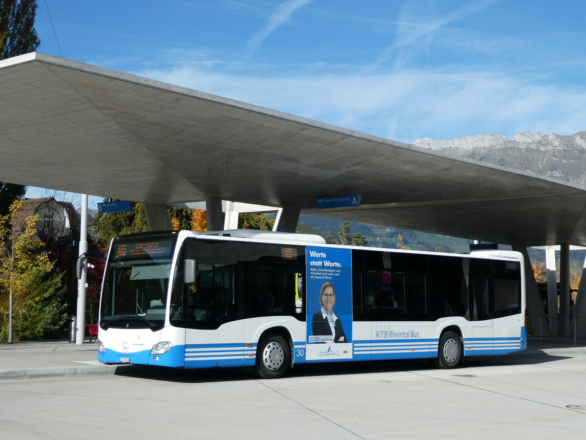 (229'500) - RTB Altsttten - Nr. 30/SG 309'266 - Mercedes am 20. Oktober 2021 beim Bahnhof Buchs