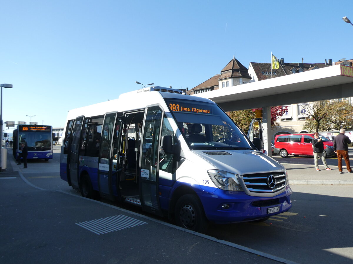 (229'781) - VZO Grningen - Nr. 195/ZH 549'195 - Mercedes am 23. Oktober 2021 beim Bahnhof Rapperswil