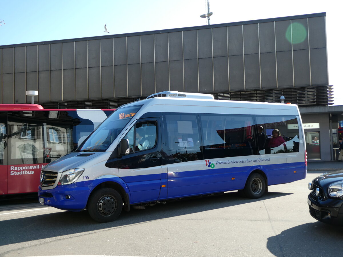 (229'785) - VZO Grningen - Nr. 195/ZH 549'195 - Mercedes am 23. Oktober 2021 beim Bahnhof Rapperswil