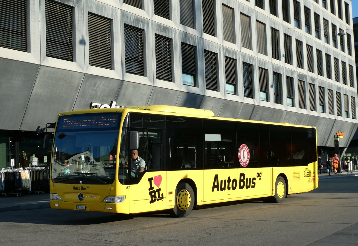 (230'272) - AAGL Liestal - Nr. 67/BL 7693 - Mercedes am 9. November 2021 beim Bahnhof Liestal