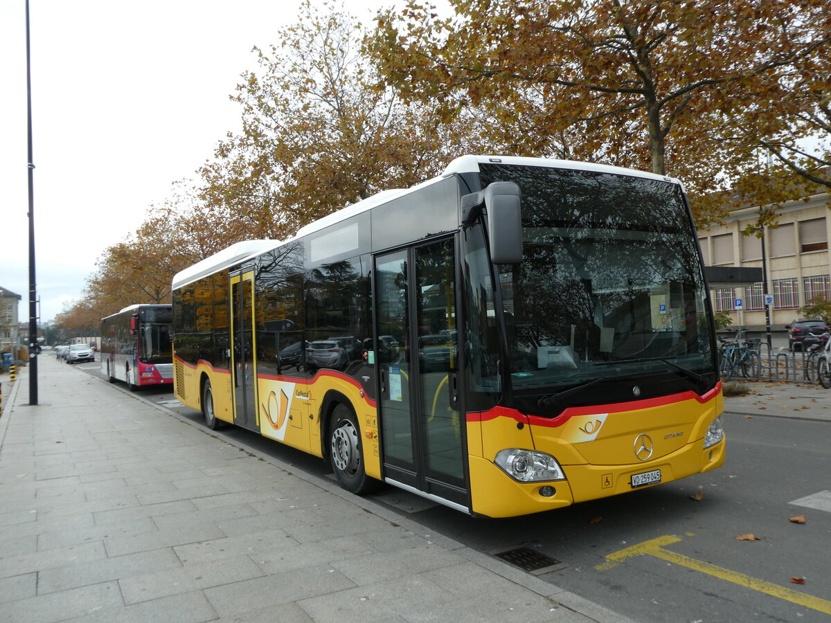 (230'639) - CarPostal Ouest - VD 259'045 - Mercedes am 13. November 2021 beim Bahnhof Yverdon