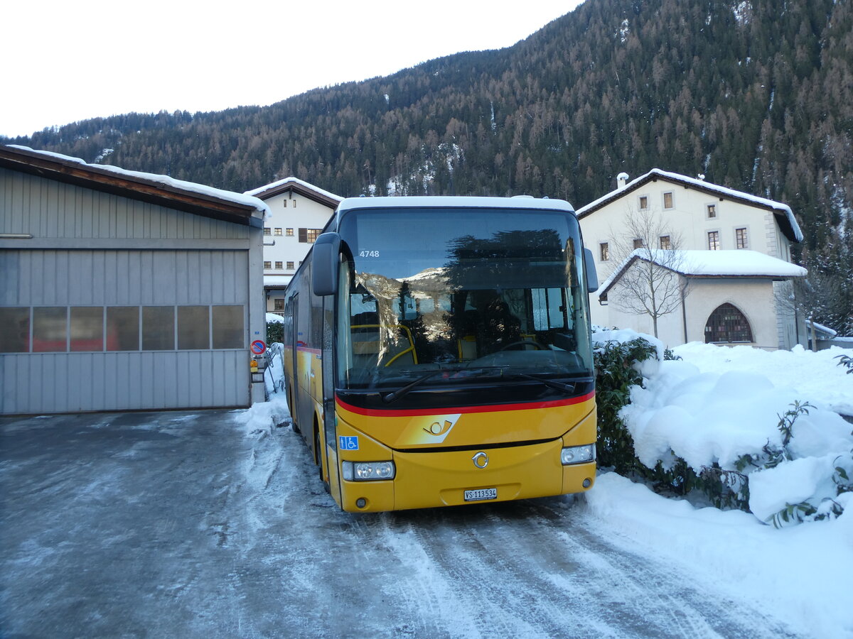 (231'480) - TMR Martigny - Nr. 128/VS 113'534 - Irisbus am 18. Dezember 2021 in Le Chble, Garage