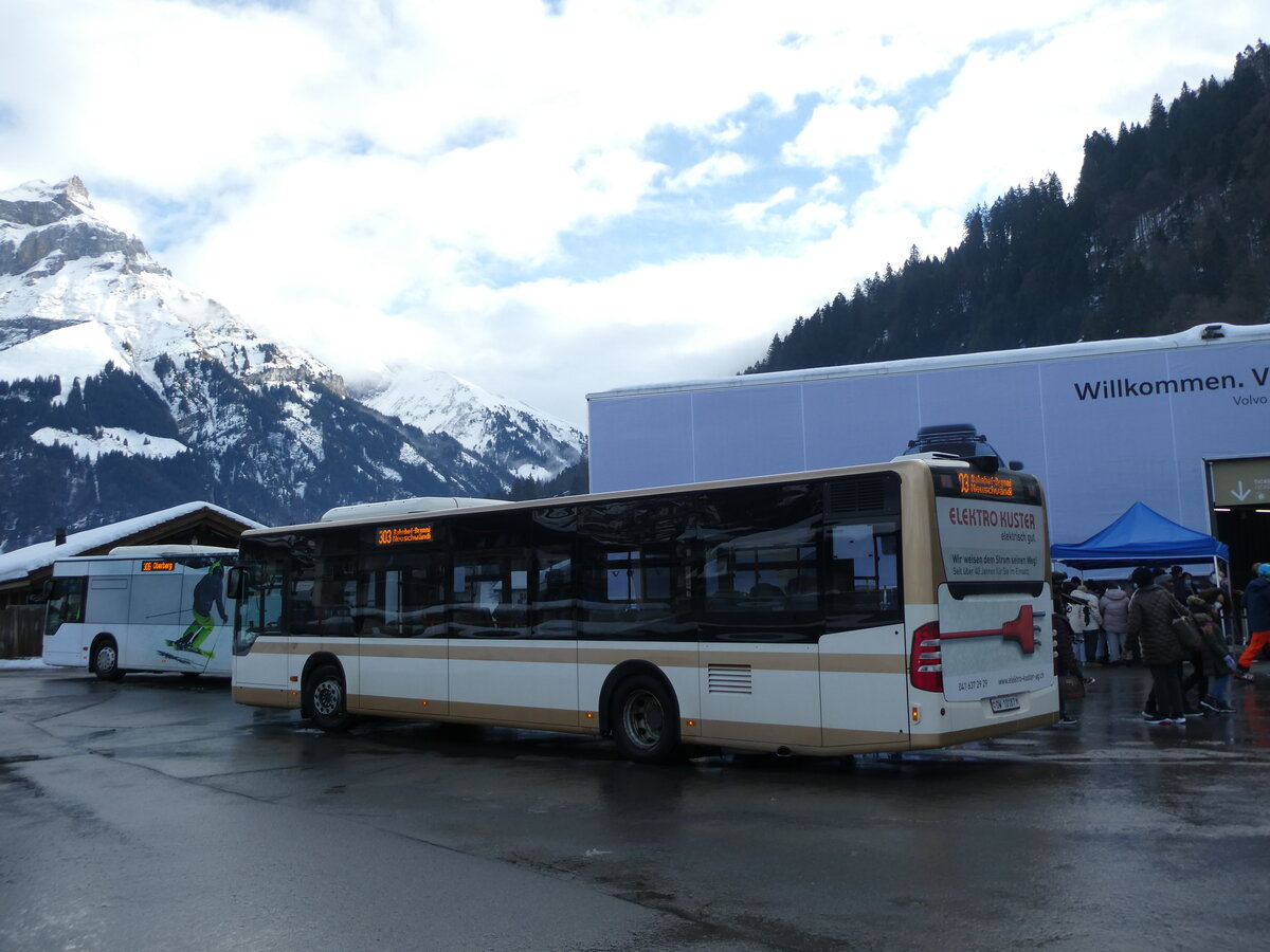 (231'574) - EAB Engelberg - Nr. 3/OW 10'187 - Mercedes (ex AAGS Schwyz Nr. 38) - am 26. Dezember 2021 in Engelberg, Talstation Tilis