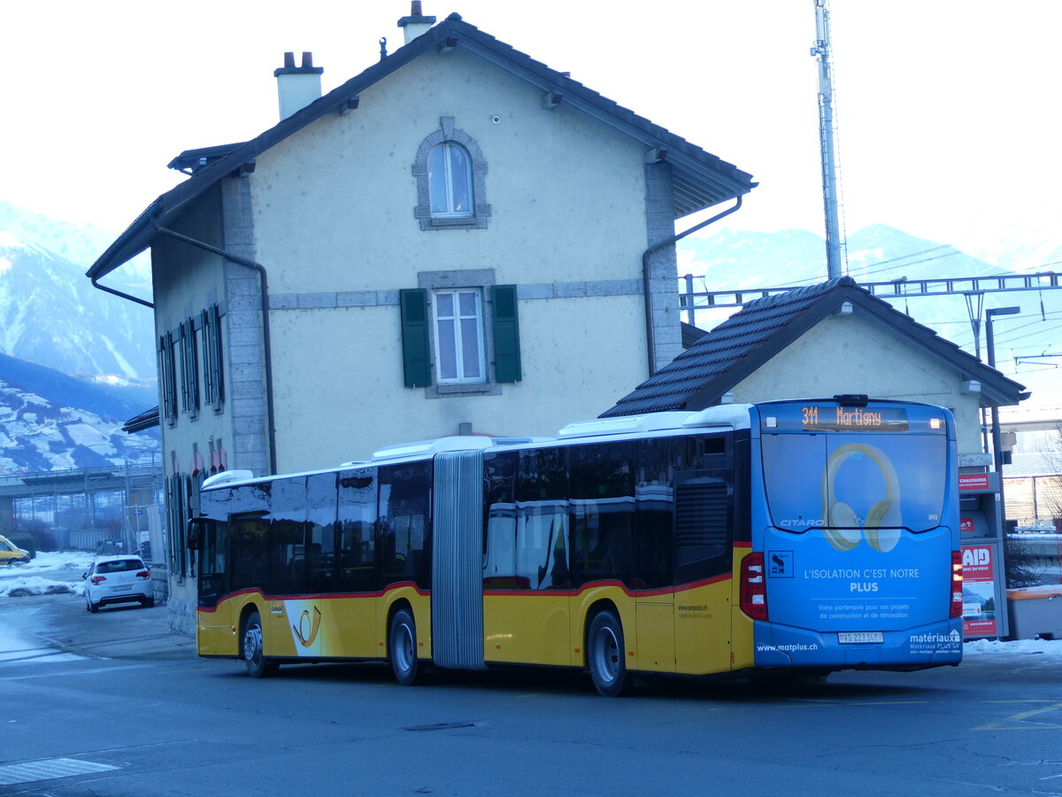 (232'075) - Buchard, Leytron - VS 223'348 - Mercedes am 18. Januar 2022 beim Bahnhof Riddes