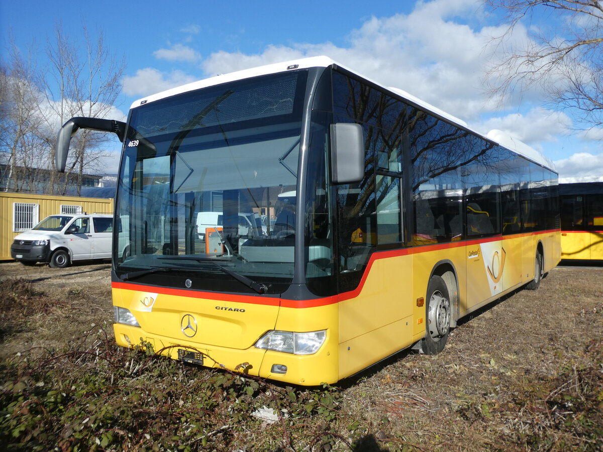 (232'515) - CarPostal Ouest - (VD 335'346) - Mercedes am 30. Januar 2022 in Yverdon, Garage