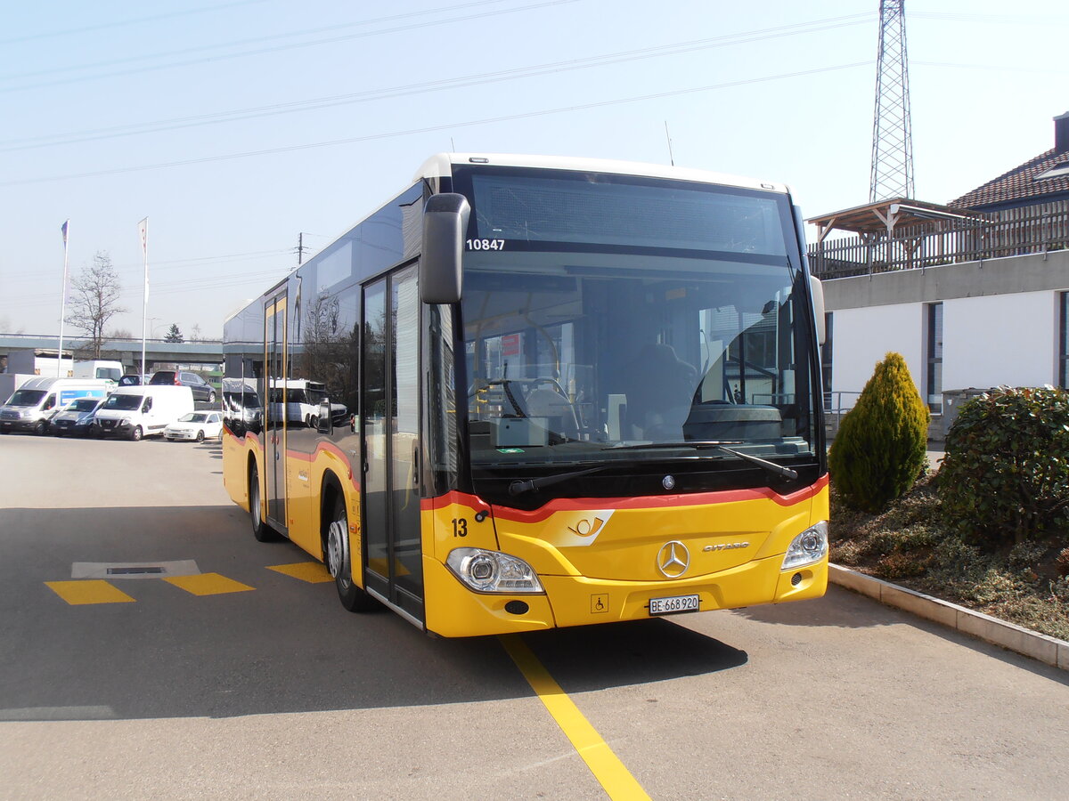 (233'999) - PostAuto Bern - Nr. 13/BE 668'920 - Mercedes (ex Thepra, Stans Nr. 11) am 20. Mrz 2022 in Kerzers, Interbus