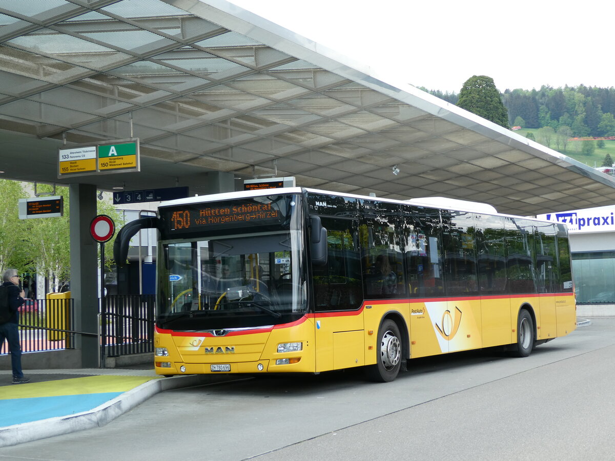 (235'144) - PostAuto Zrich - Nr. 344/ZH 780'696 - MAN am 4. Mai 2022 beim Bahnhof Horgen
