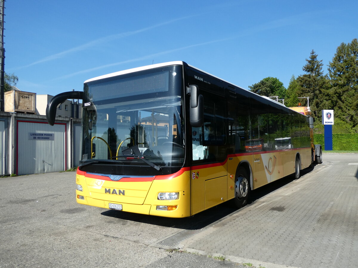 (235'575) - CarPostal Ouest - VD 606'211 - MAN (ex JU 51'287; ex Nr. 22) am 15. Mai 2022 in St-Blaise, Recam