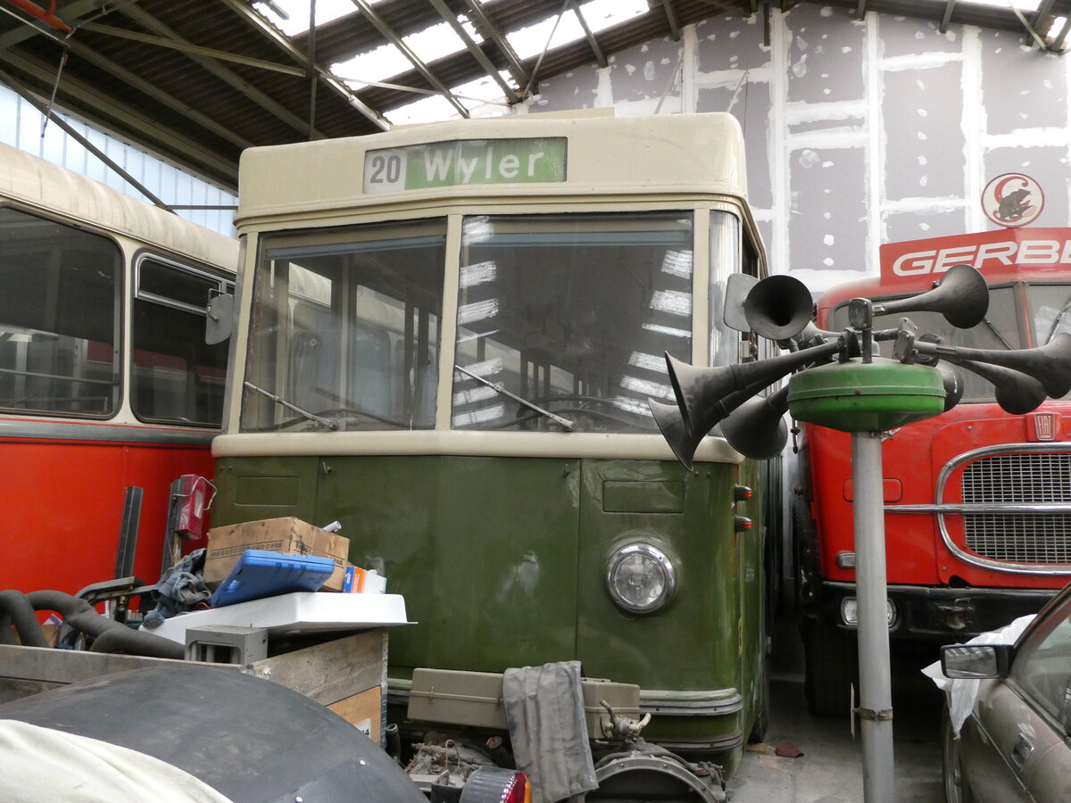 (235'623) - SVB Bern (Bernmobil historique) - Nr. 13 - FBW/Gangloff Trolleybus (ex TN Neuchtel Nr. 107; ex TN Neuchtrel Nr. 7; ex SVB Bern Nr. 13) am 15. Mai 2022 in Oberburg, Ziegelgut