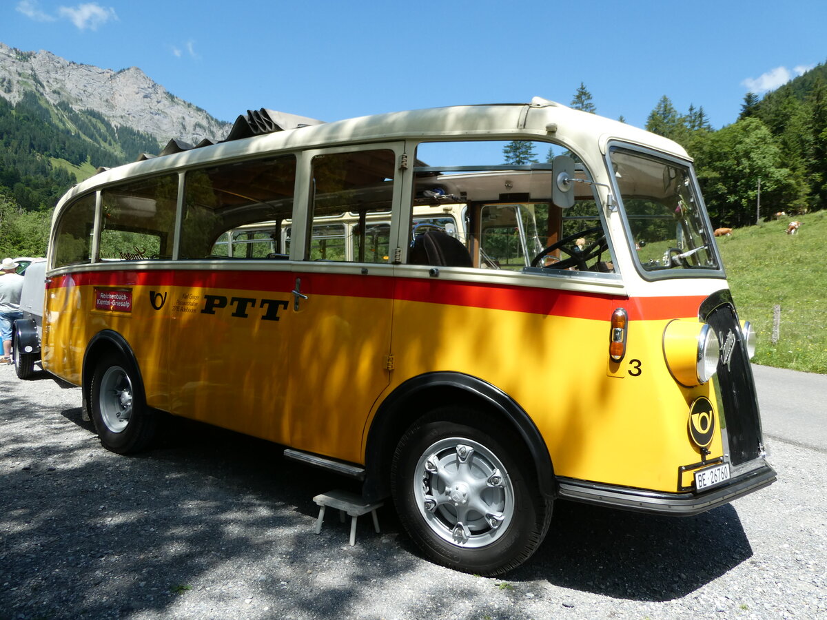 (237'626) - Schmid, Thrishaus - Nr. 3/BE 26'760 - Saurer/Gangloff (ex Geiger, Adelboden Nr. 3) am 26. Juni 2022 in Kiental, Tschingelsee