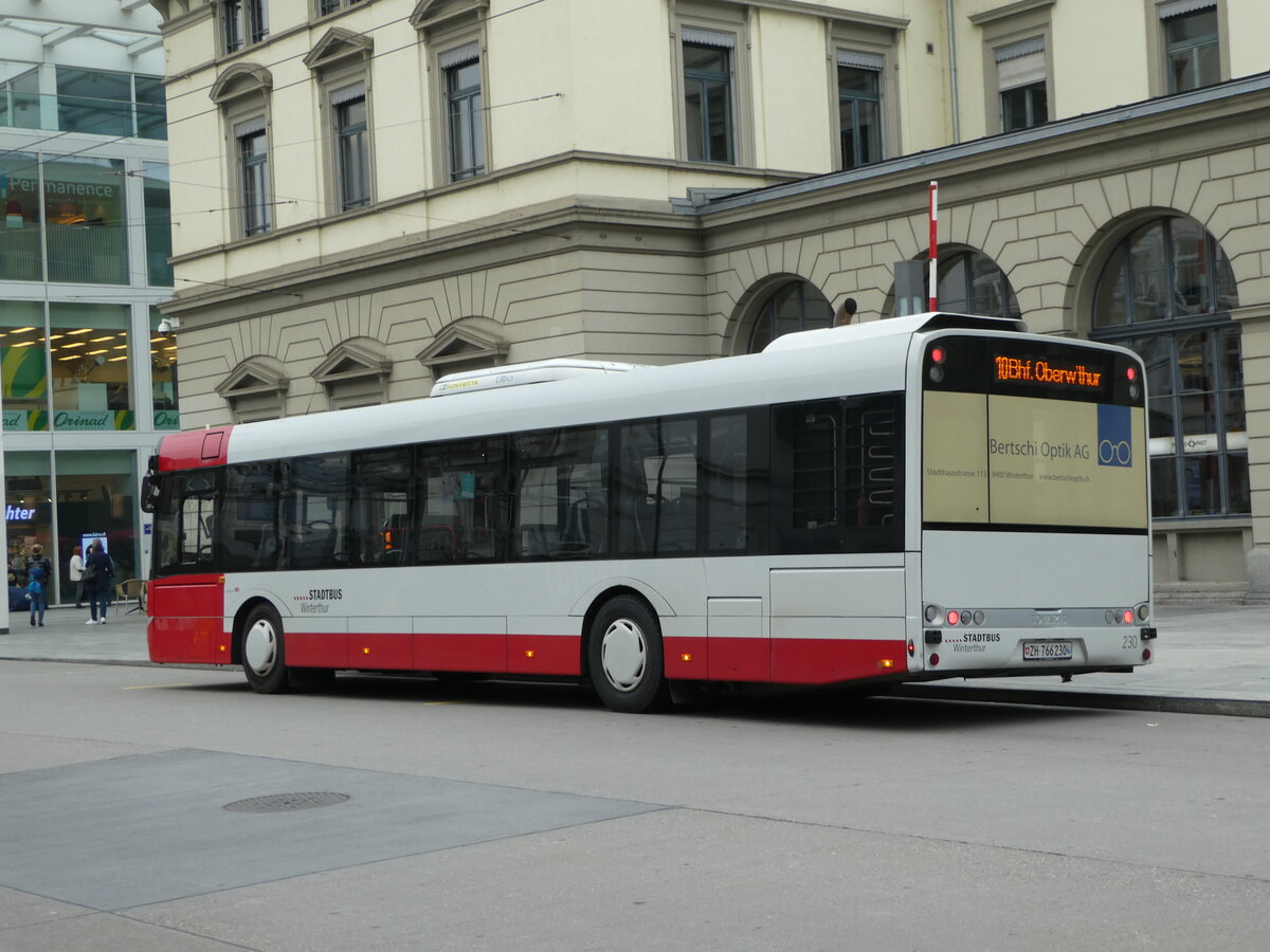 (241'584) - SW Winterthur - Nr. 230/ZH 766'230 - Solaris am 20. Oktober 2022 beim Hauptbahnhof Winterthur