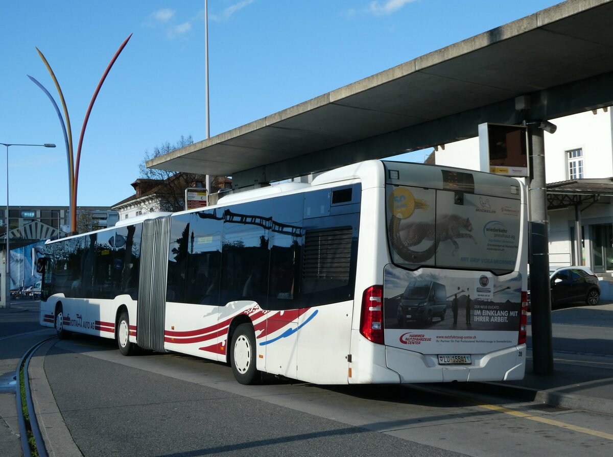 (241'794) - ARAG Ruswil - Nr. 39/LU 15'541 - Mercedes am 22. Oktober 2022 beim Bahnhof Ruswil