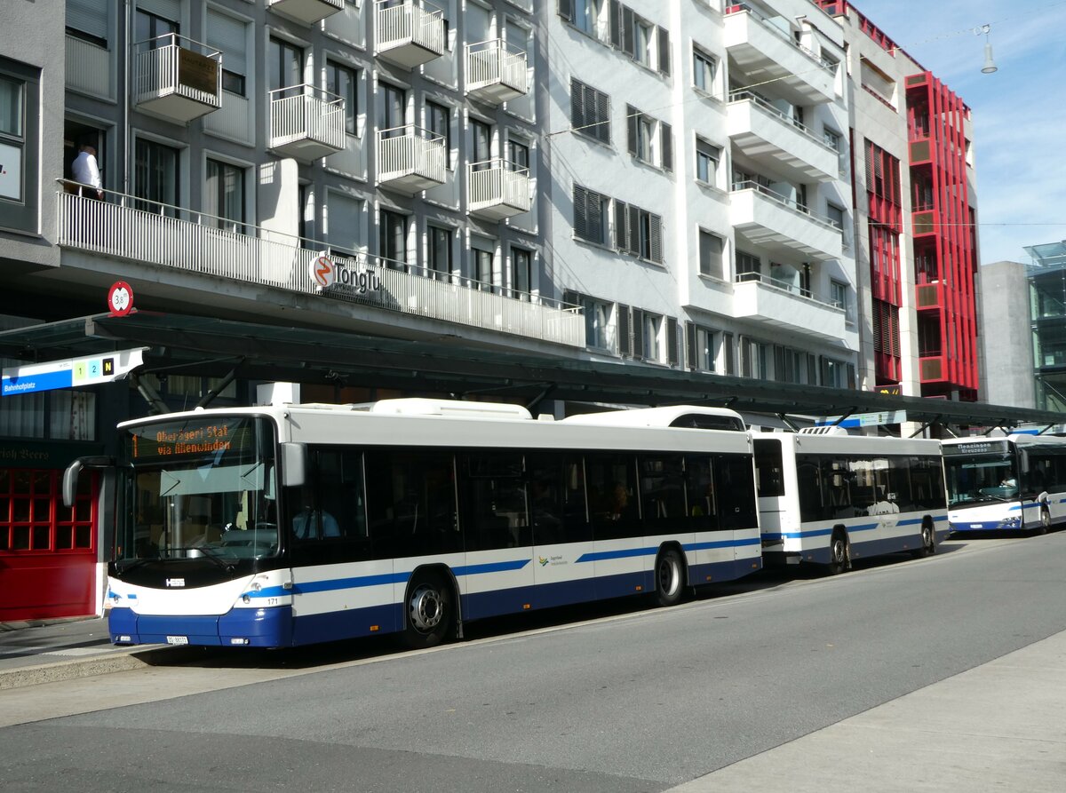 (242'035) - ZVB Zug - Nr. 171/ZG 88'171 - Hess am 31. Oktober 2022 beim Bahnhof Zug