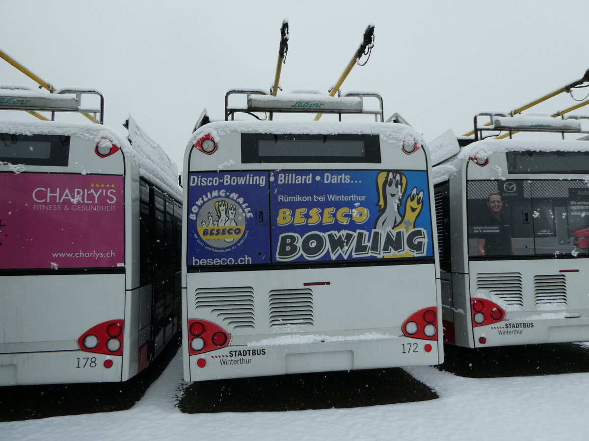 (243'921) - SW Winterthur - Nr. 172 - Solaris Gelenktrolleybus am 16. Dezember 2022 in Wil, Larag