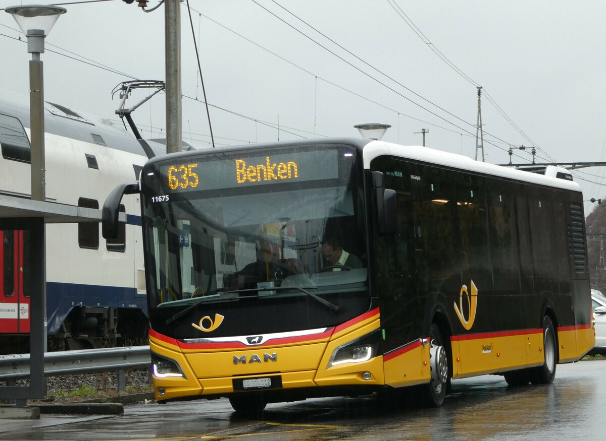 (244'412) - PostAuto Ostschweiz - SG 304'012/PID 11'675 - MAN am 3. Januar 2023 beim Bahnhof Ziegelbrcke