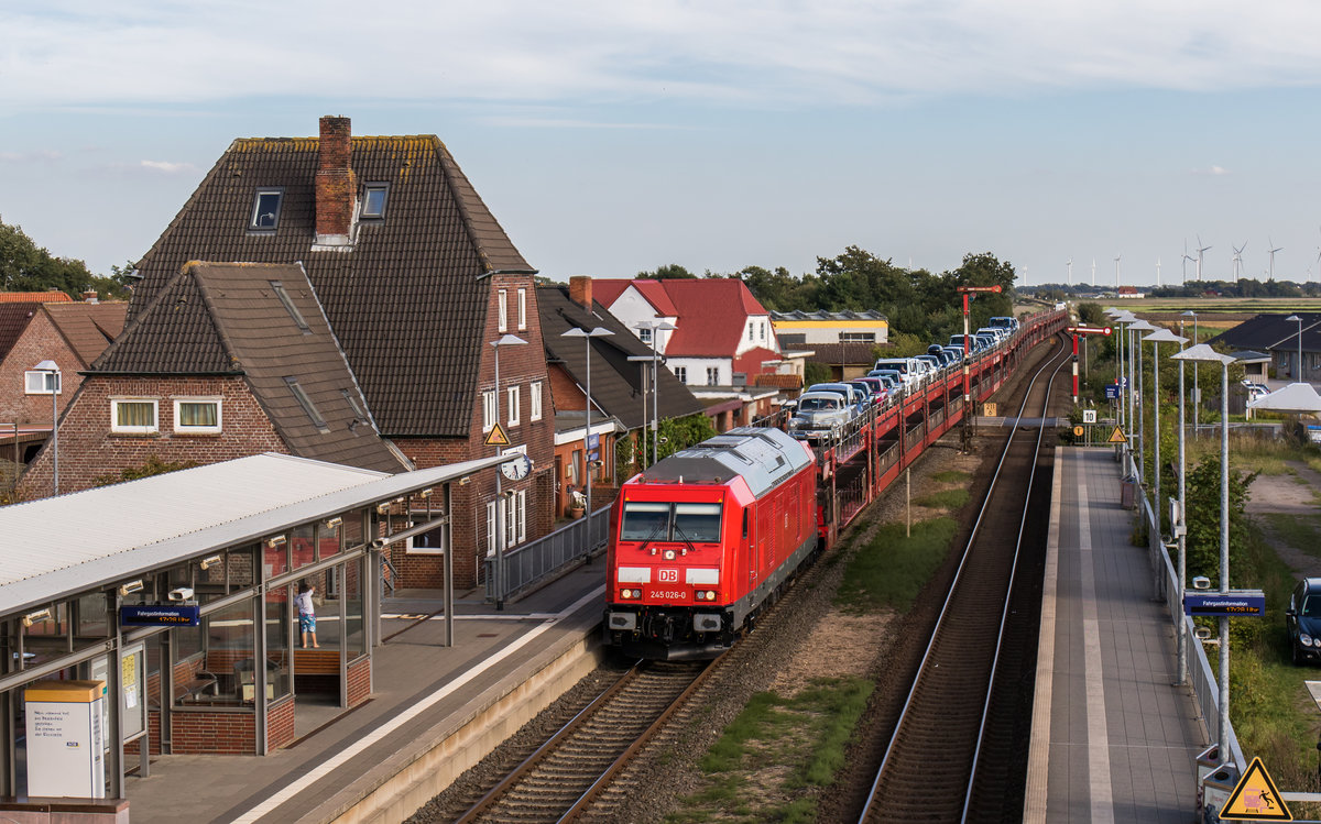 245 026 war am 31. August 2016 in Klanxb�ll in Richtung Westerland unterwegs.