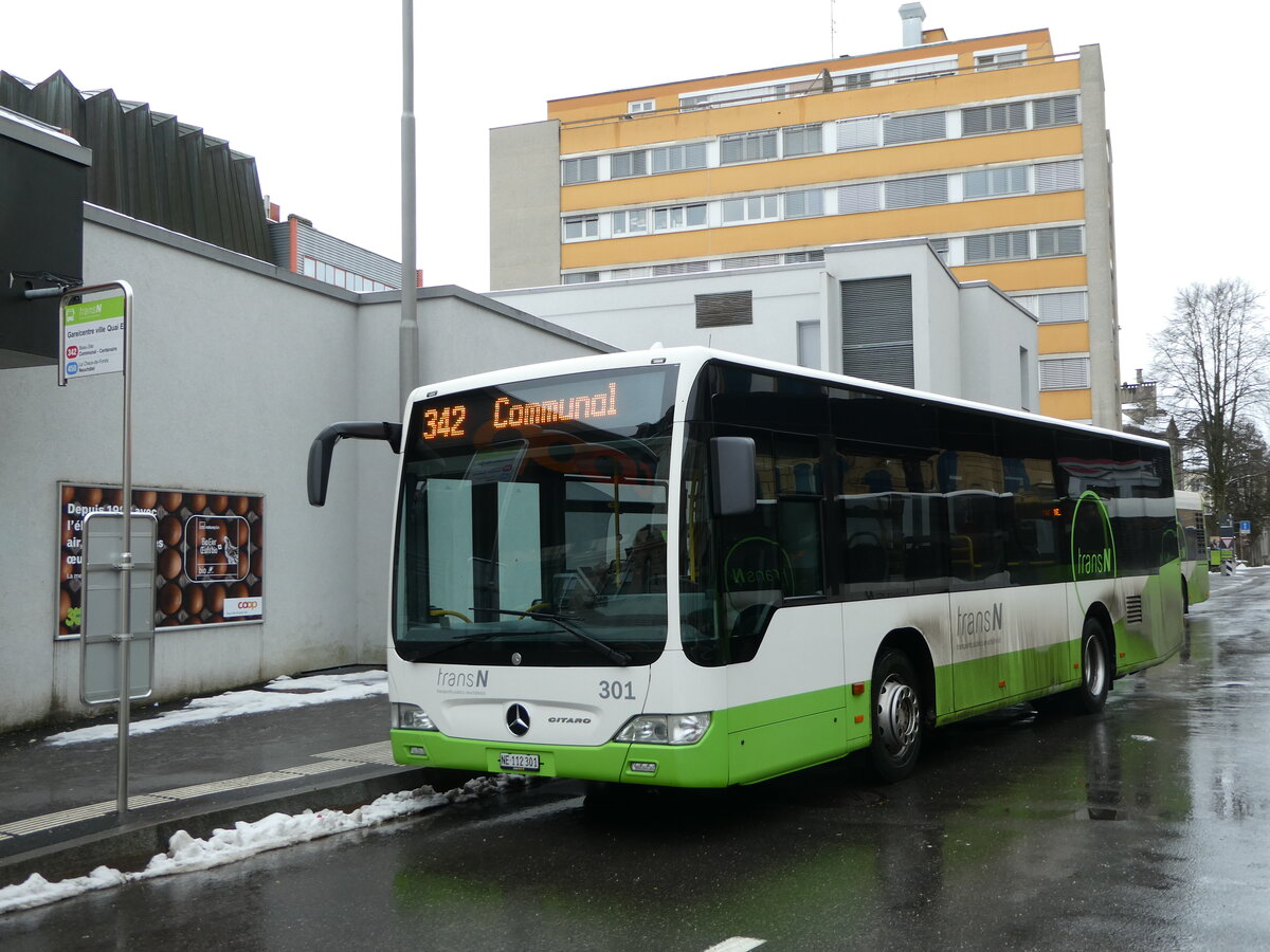 (245'644) - transN, La Chaux-de-Fonds - Nr. 301/NE 112'301 - Mercedes (ex TRN La Chaux-de-Fonds Nr. 301) am 2. Februar 2023 beim Bahnhof Le Locle