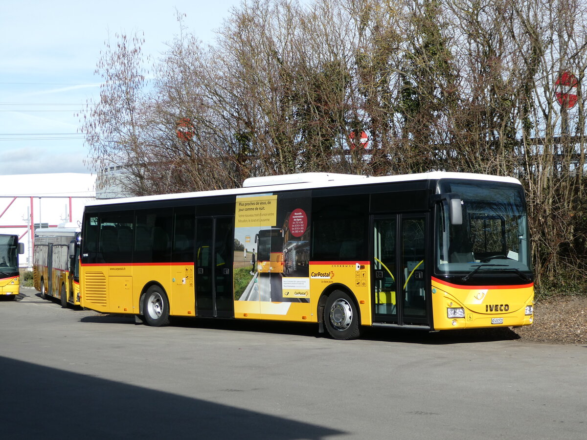 (246'331) - CarPostal Ouest - VD 450'928/PID 10'186 - Iveco (ex Faucherre, Moudon Nr. 311) am 18. Februar 2023 in Kerzers, Interbus