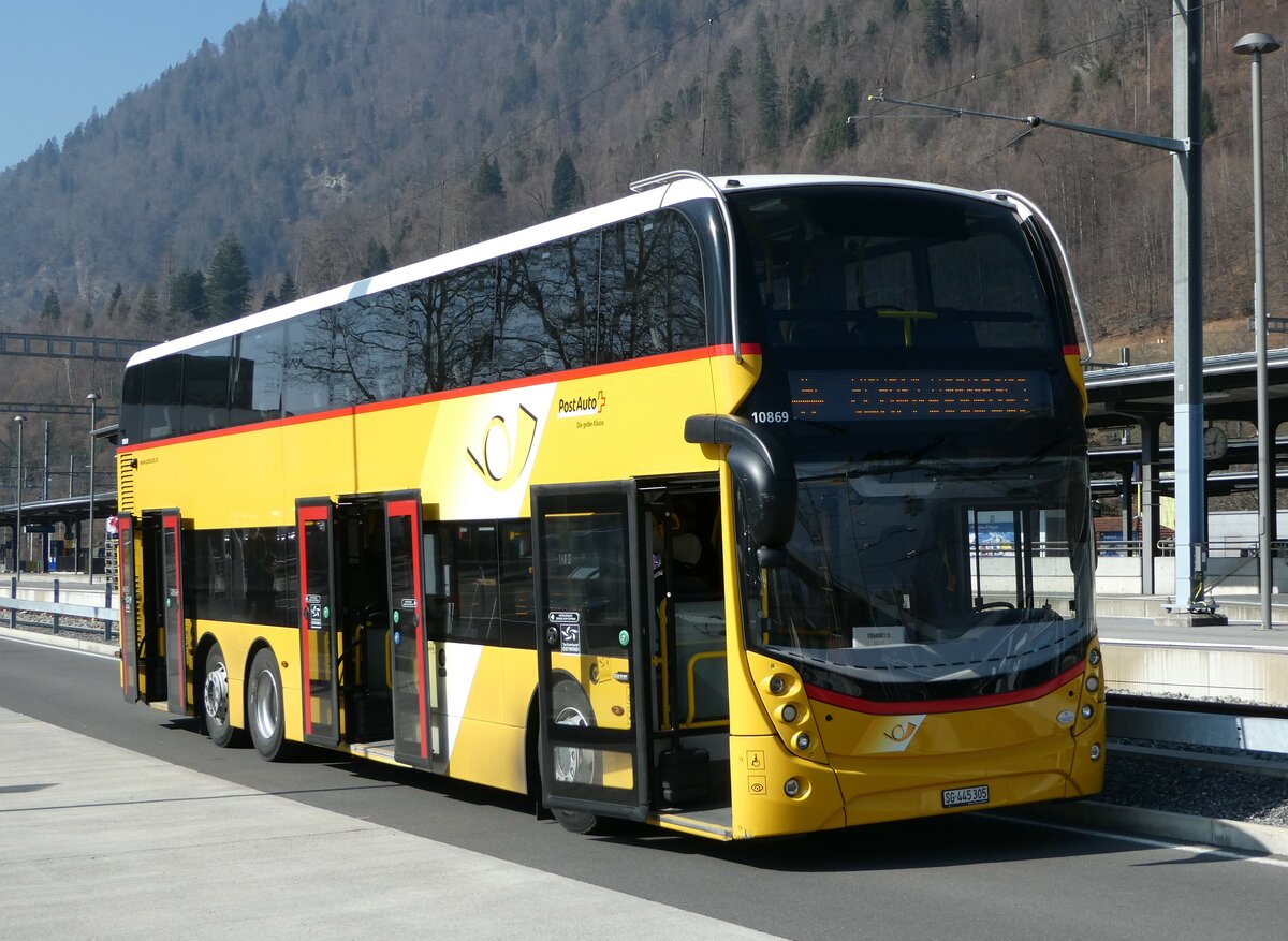 (246'890) - PostAuto Ostschweiz - SG 445'305/PID 10'869 - Alexander, Dennis (ex AR 45'267) am 5. März 2023 beim Bahnhof Interlaken Ost