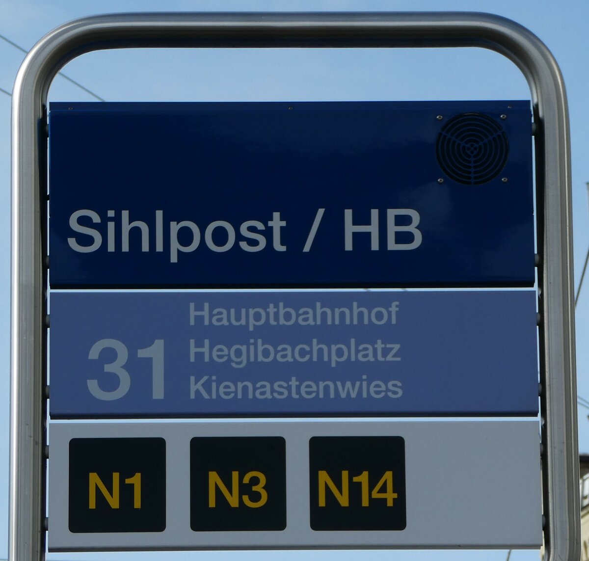 (246'977) - ZVV-Haltestellenschild - Zürich, Sihlpost/HB - am 9. März 2023