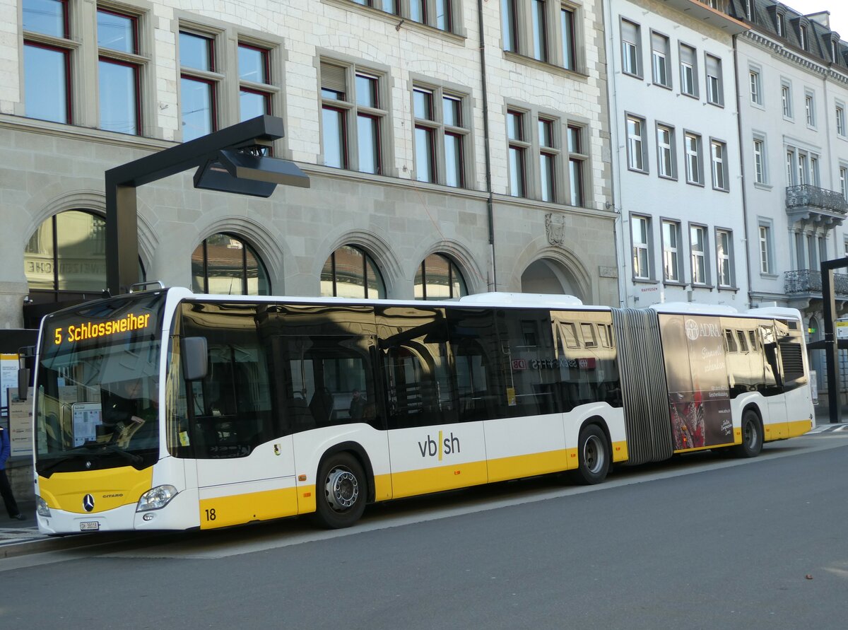 (248'042) - VBSH Schaffhausen - Nr. 18/SH 38'018 - Mercedes am 6. April 2023 beim Bahnhof Schaffhausen