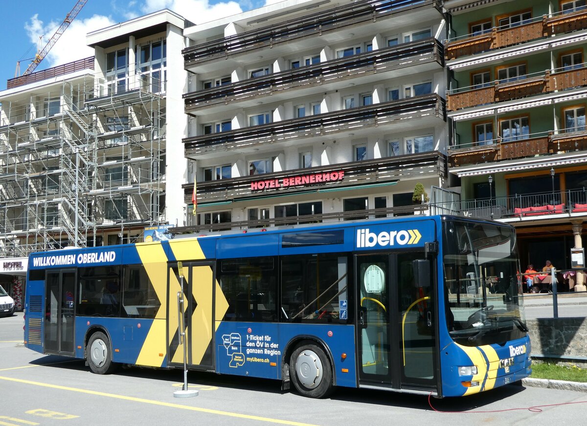 (248'781) - STI Thun - Nr. 128 - MAN am 18. April 2023 beim Bahnhof Grindelwald