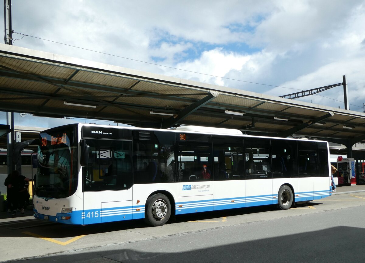 (249'156) - BOTG Amriswil - Nr. 415/TG 158'063 - MAN am 25. April 2023 beim Bahnhof Romanshorn