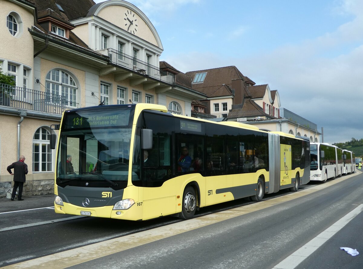 (249'351) - STI Thun - Nr. 167/BE 752'167 - Mercedes am 2. Mai 2023 beim Bahnhof Spiez