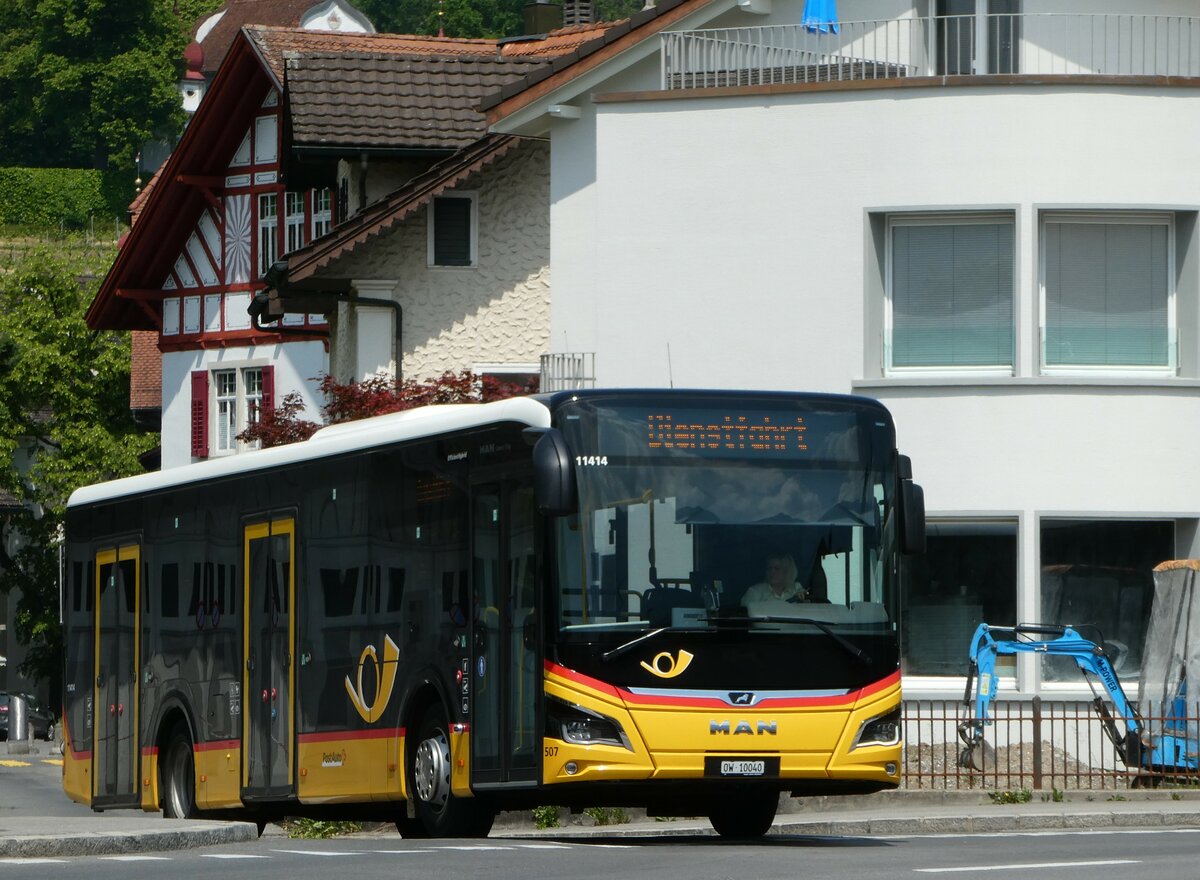 (250'858) - PostAuto Zentralschweiz - Nr. 507/OW 10'040/PID 11'414 - MAN (ex Nr. 7) am 1. Juni 2023 beim Bahnhof Sarnen