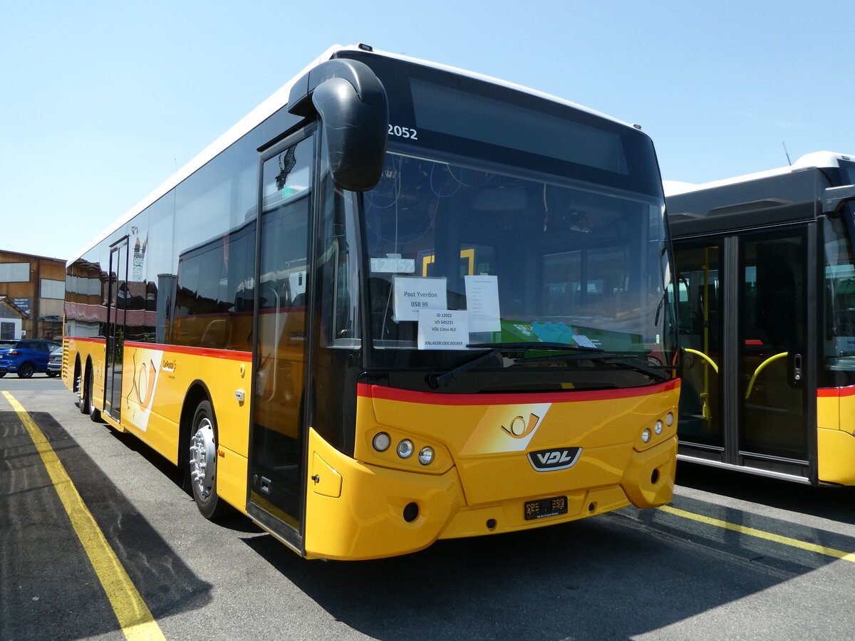 (251'598) - CarPostal Ouest - PID 12'052 - VDL (ex Ballestraz, Grne) am 17. Juni 2023 in Kerzers, Interbus