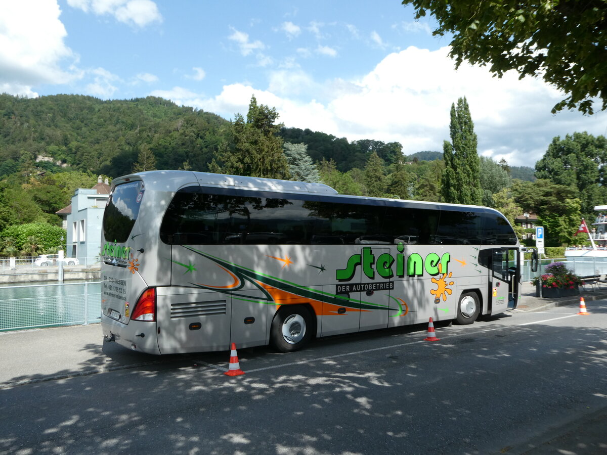 (252'385) - Steiner, Messen - SO 47'147 - Neoplan am 6. Juli 2023 bei der Schifflndte Thun