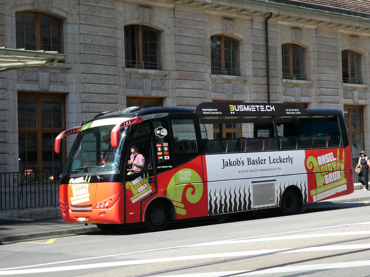 (252'398) - Busmiete, Mnchenstein - BS 38'696 - StaCo am 7. Juli 2023 beim Bahnhof Basel