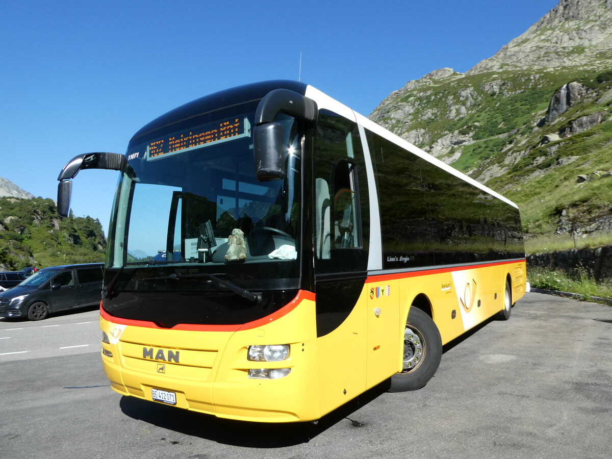 (252'535) - PostAuto Bern - Nr. 71/BE 412'071/PID 11'071 - MAN (ex PostAuto Zentralschweiz Nr. 20; ex Dillier, Sarnen Nr. 20) am 9. Juli 2023 in Susten, Steingletscher