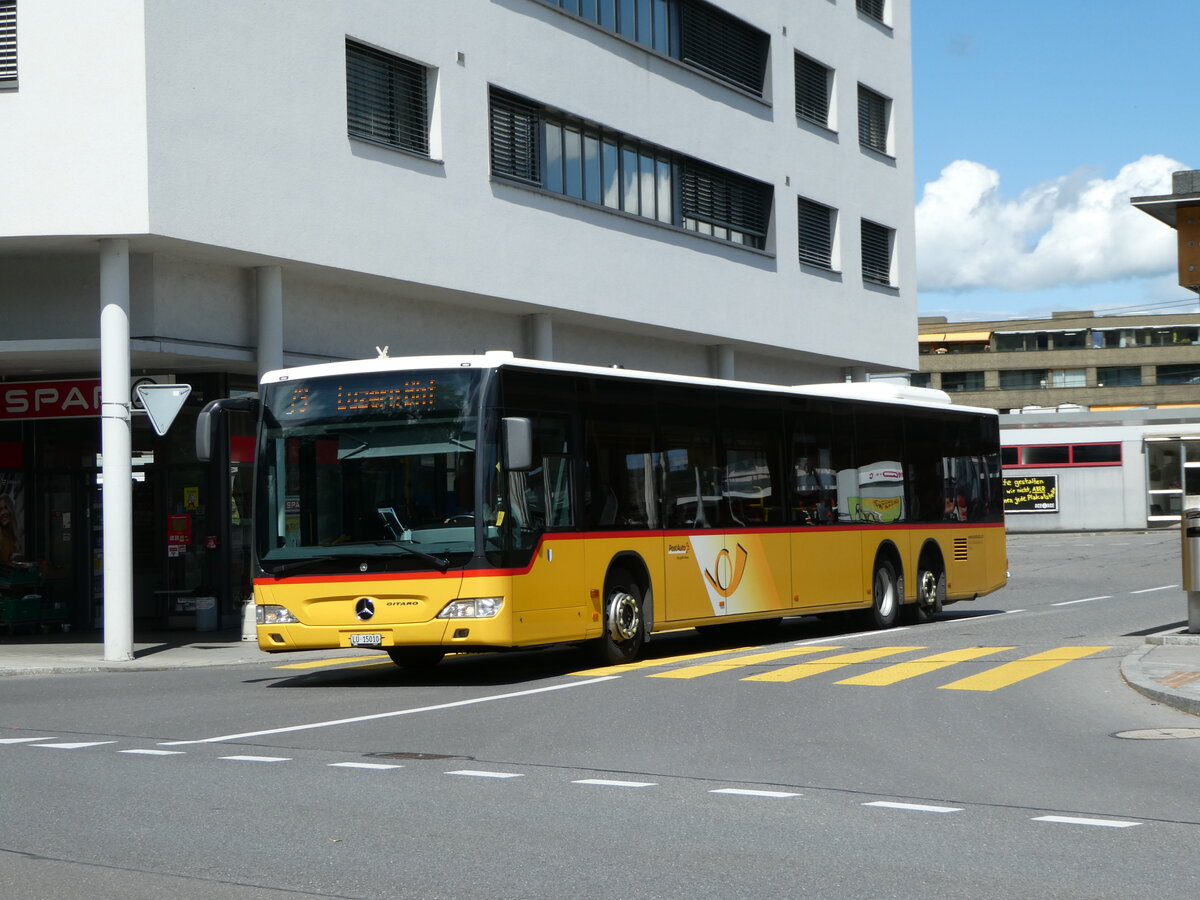 (253'324) - Bucheli, Kriens - Nr. 24/LU 15'010/PID 5436 - Mercedes am 3. August 2023 beim Bahnhof Rotkreuz