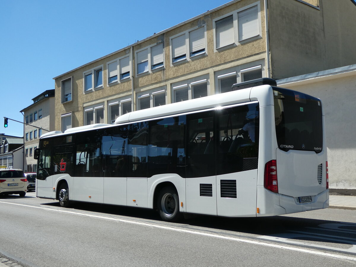 (254'796) - Bayer, Ehingen - BC-EV 994 - Mercedes am 4. September 2023 beim Bahnhof Memmingen