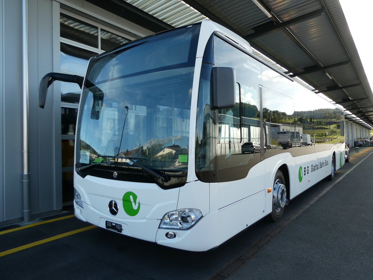 (256'374) - Maag, Kloten - Nr. 30 - Mercedes am 22. Oktober 2023 in Winterthur, Daimler Buses