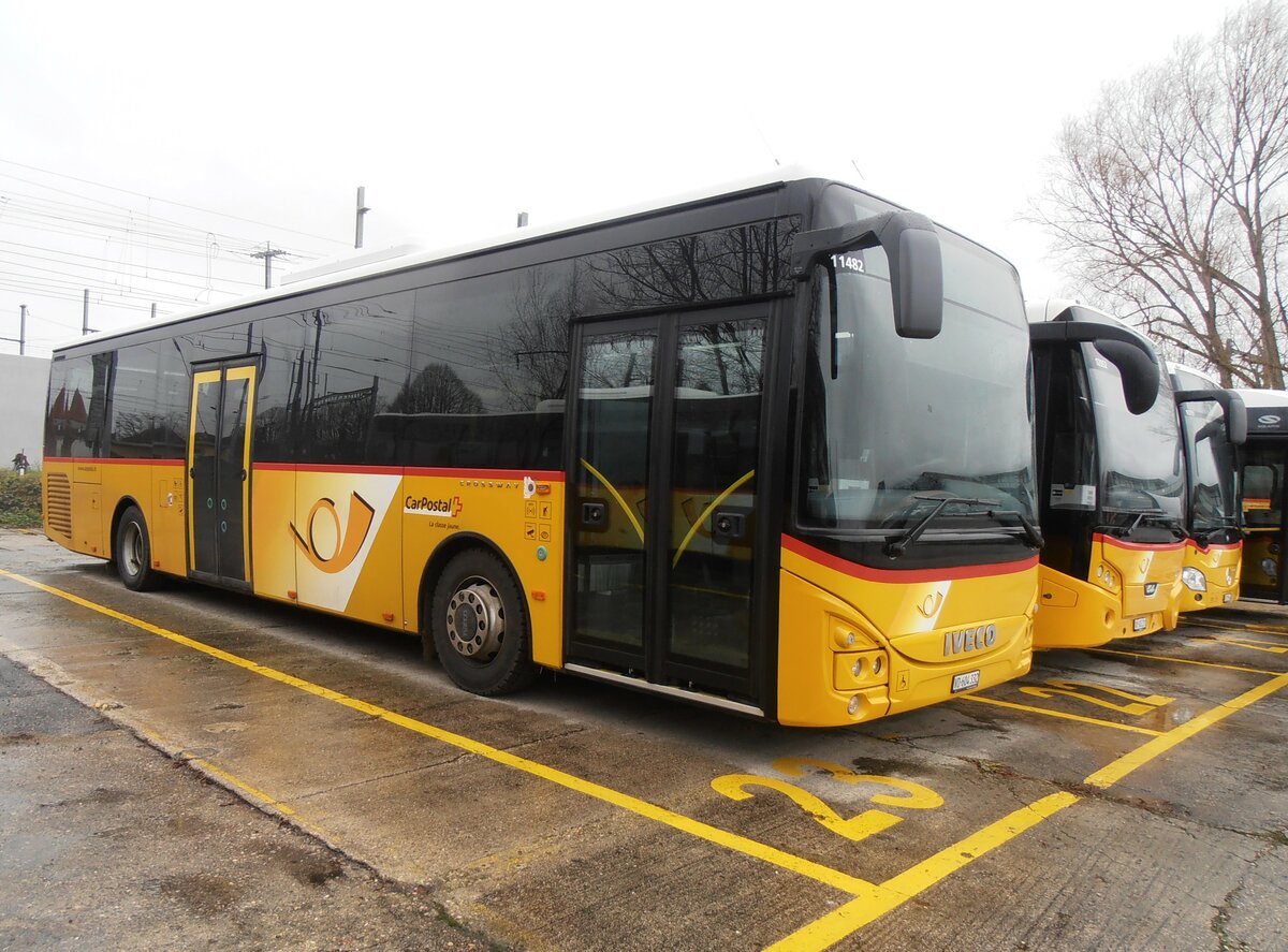 (257'759) - CarPostal Ouest - VD 604'332/PID 11'482 - Iveco am 21. Dezember 2023 in Yverdon, Garage