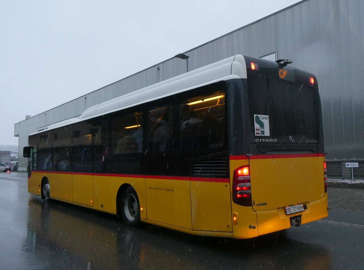 (258'187) - Engeloch, Riggisberg - Nr. 6/BE 737'965/PID 4846 - Mercedes am 6. Januar 2024 beim Bahnhof Frutigen