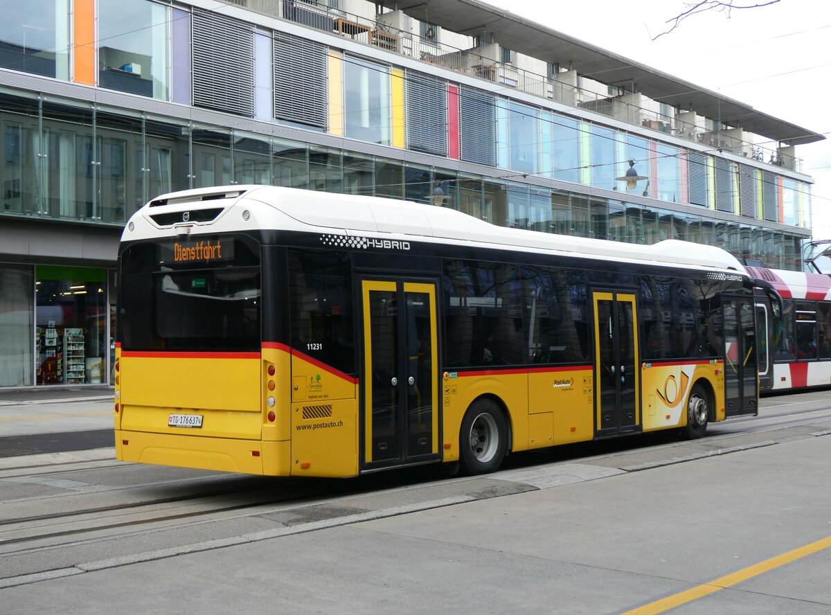 (259'047) - PostAuto Ostschweiz - TG 176'637/PID 11'231 - Volvo am 2. Februar 2024 beim Bahnhof Frauenfeld