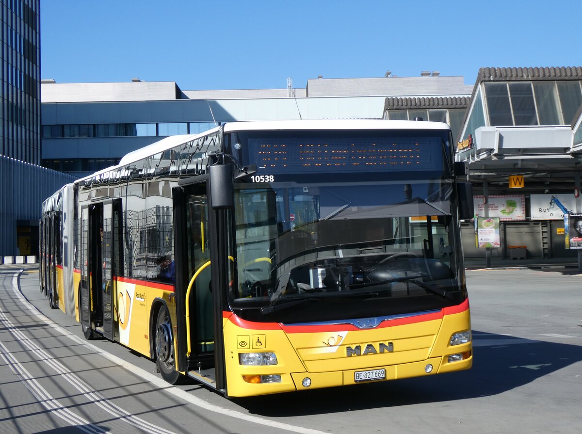 (261'126) - PostAuto Bern - Nr. 10'538/BE 827'669/PID 10'538 - MAN (ex Nr. 669) am 12. April 2024 in Bern, Postautostation