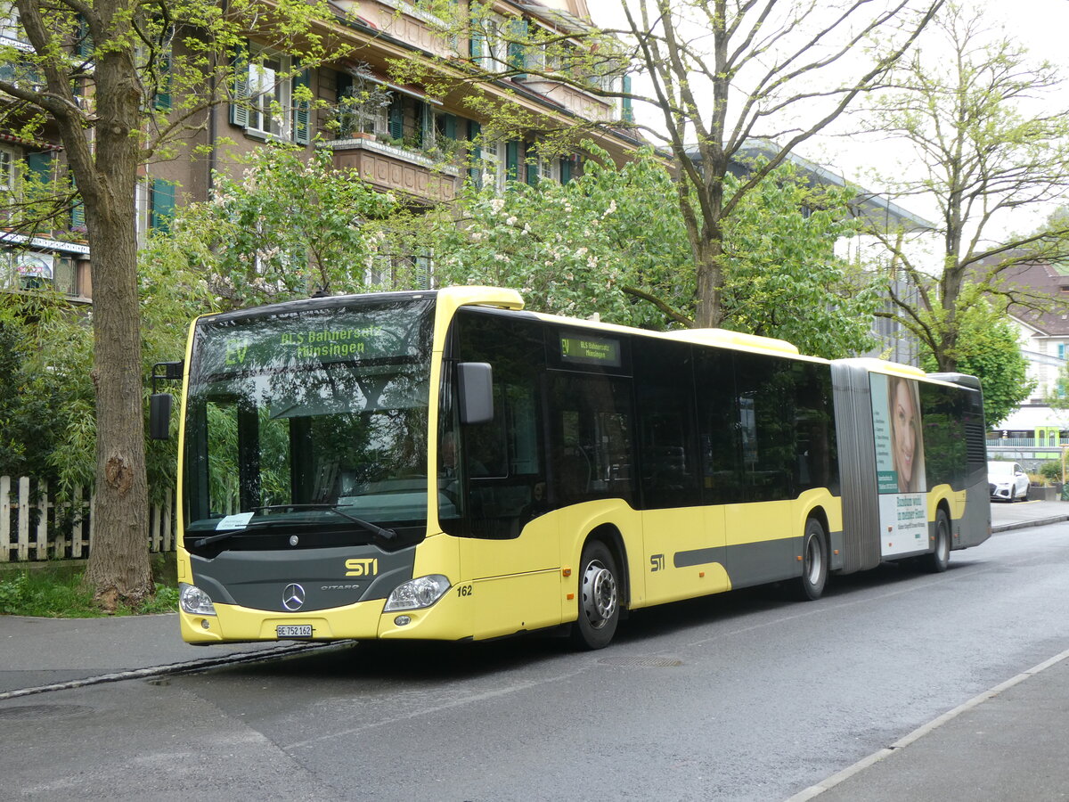 (261'874) - STI Thun - Nr. 162/BE 752'162 - Mercedes am 3. Mai 2024 beim Bahnhof Thun (Kante X)