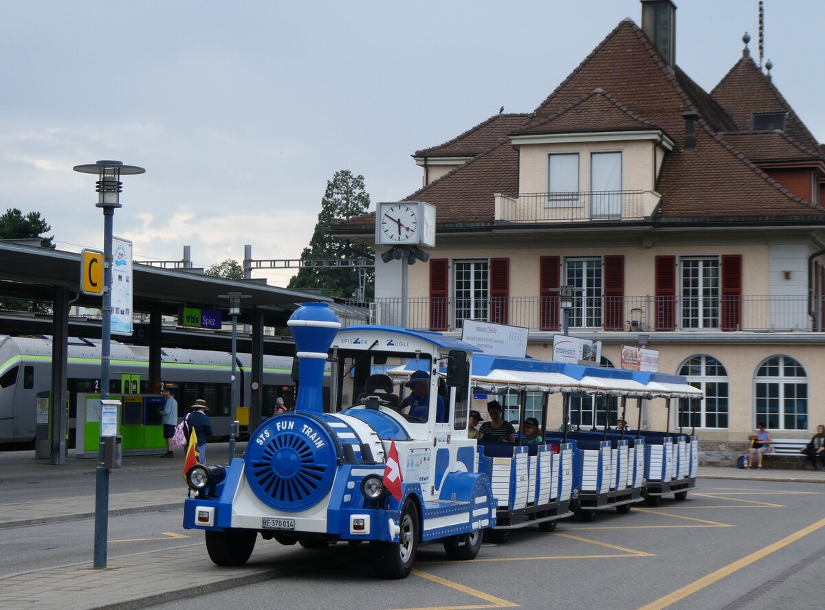 (265'070) - Spiezer Zgli, Spiez - BE 370'014 - am 27. Juli 2024 beim Bahnhof Spiez