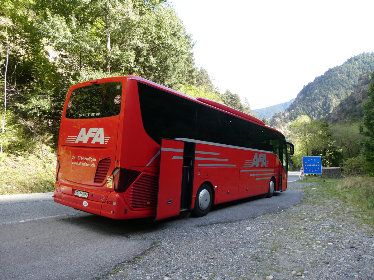 (267'128) - Aus der Schweiz: AFA Adelboden - Nr. 15/BE 26'702 - Setra am 17. September 2024 an der Grenze Spanien/Andorra bei Os de Civis und bei Prats Gavatx