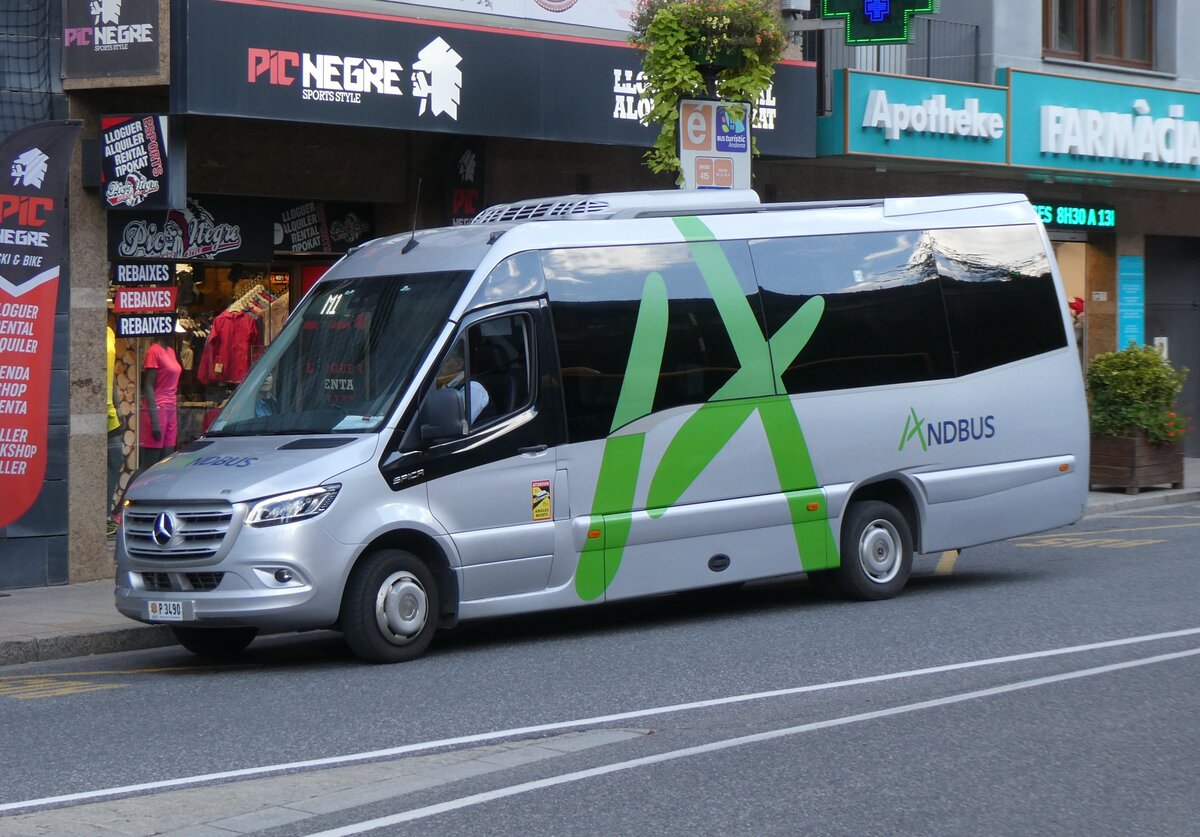 (267'148) - Andbus, Andorra la Vella - P3490 - Mercedes am 17. September 2024 in La Massana, Centre de la Vila